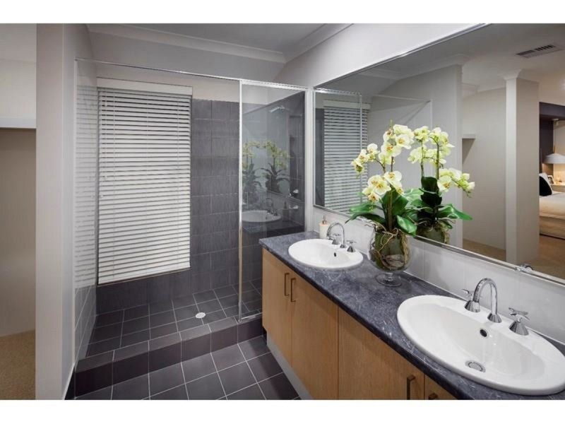 18 Silas Parade, Alkimos WA 6038