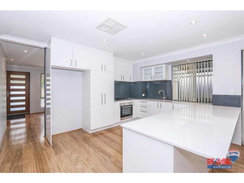 4 Doncaster Square, Currambine WA 6028