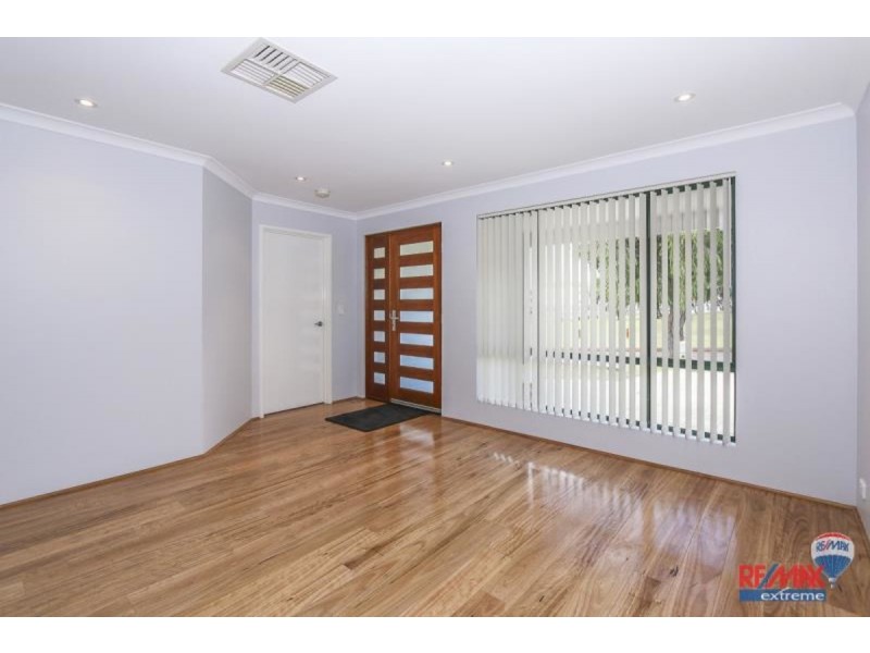 4 Doncaster Square, Currambine WA 6028