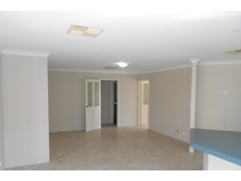 10 Orwell Way, Butler WA 6036