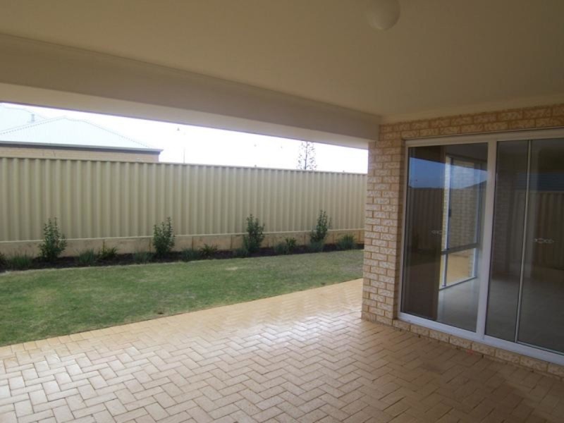 80 Shepperton Drive, Butler WA 6036
