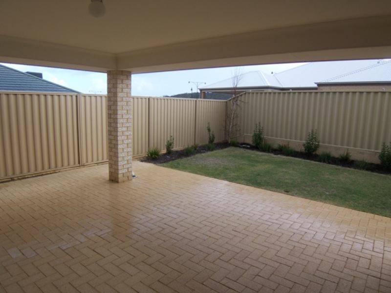 80 Shepperton Drive, Butler WA 6036
