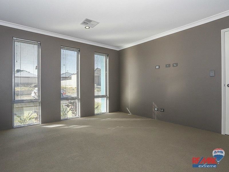 9 Bundegi Way, Two Rocks WA 6037