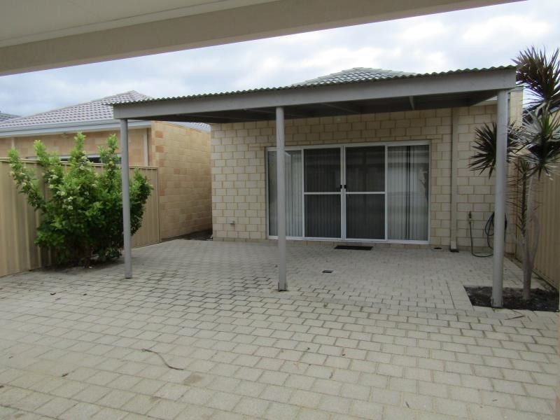 215 Camborne Parkway, Butler WA 6036