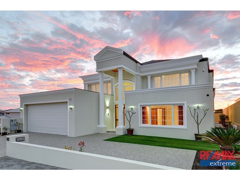 36 Blackpool Promenade, Iluka WA 6028