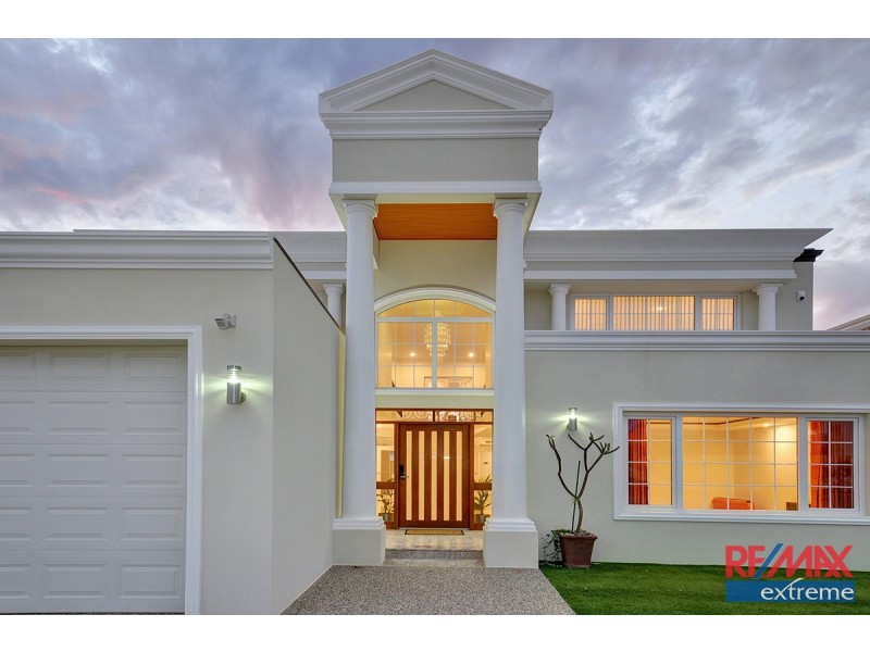 36 Blackpool Promenade, Iluka WA 6028