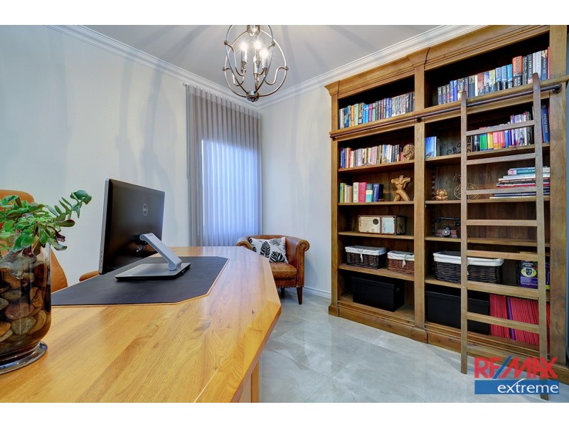 36 Blackpool Promenade, Iluka WA 6028