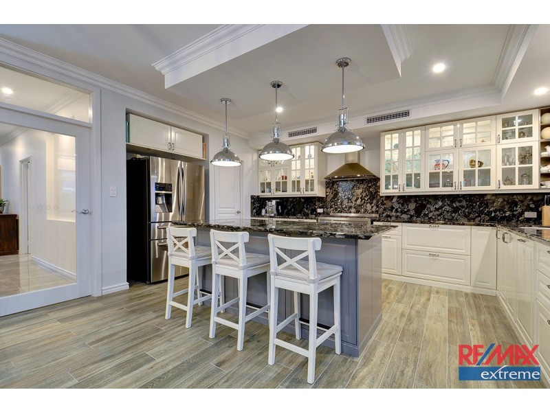 36 Blackpool Promenade, Iluka WA 6028