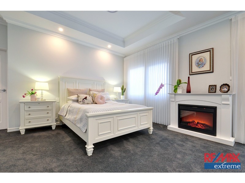 36 Blackpool Promenade, Iluka WA 6028