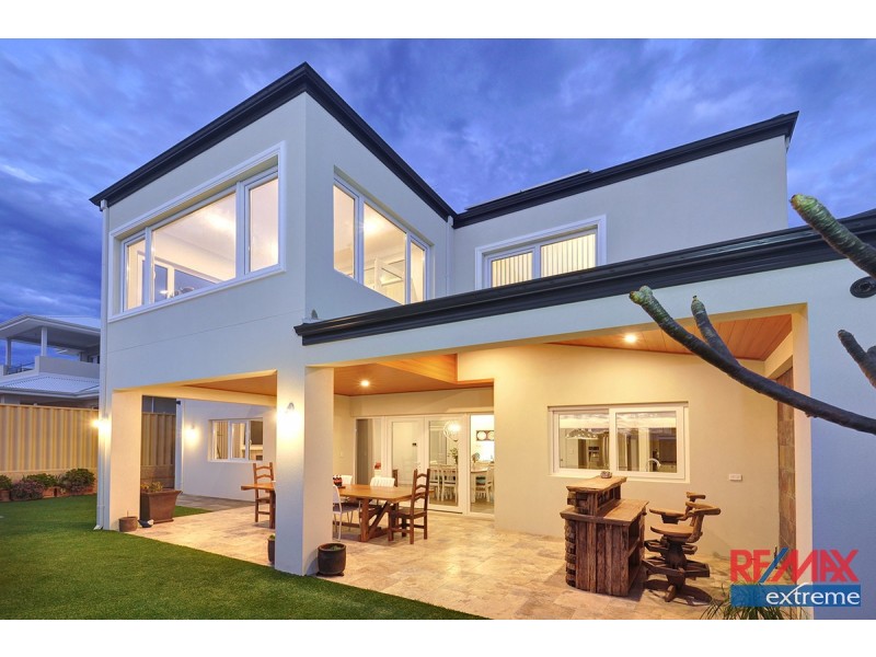 36 Blackpool Promenade, Iluka WA 6028