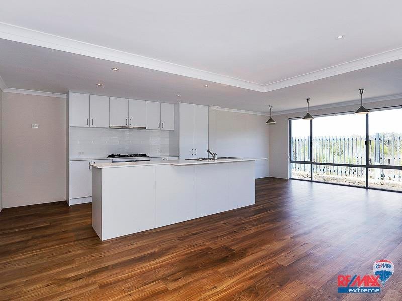 12 Monclair Pass, Currambine WA 6028