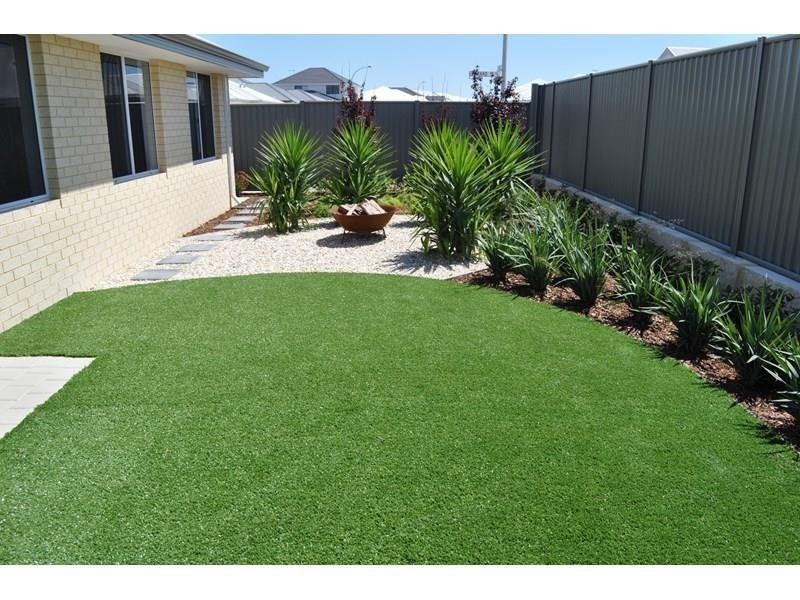 1 Charleston Road, Eglinton WA 6034