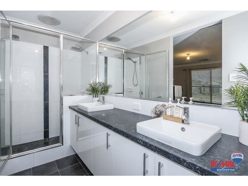 8 Basedow Chase, Banksia Grove WA 6031