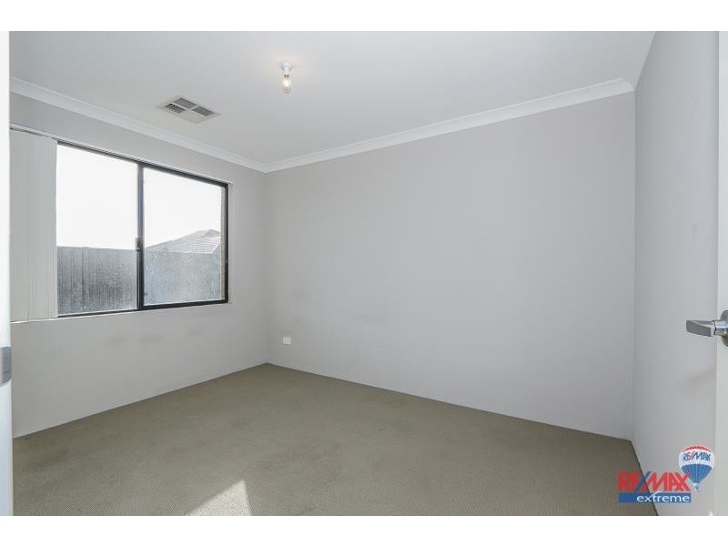 8 Basedow Chase, Banksia Grove WA 6031