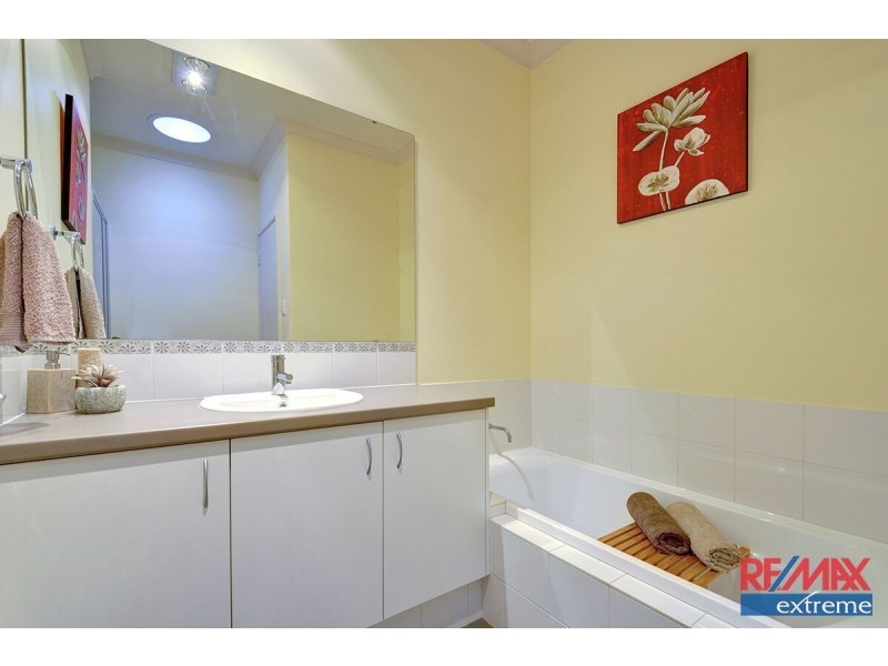 6 Bollach Green, Butler WA 6036