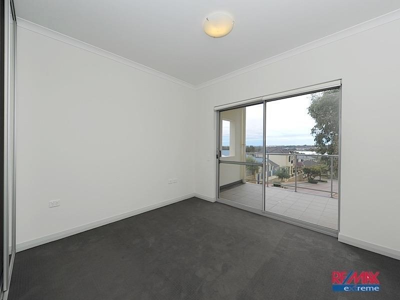 35/88 Lakeside Drive, Joondalup WA 6027