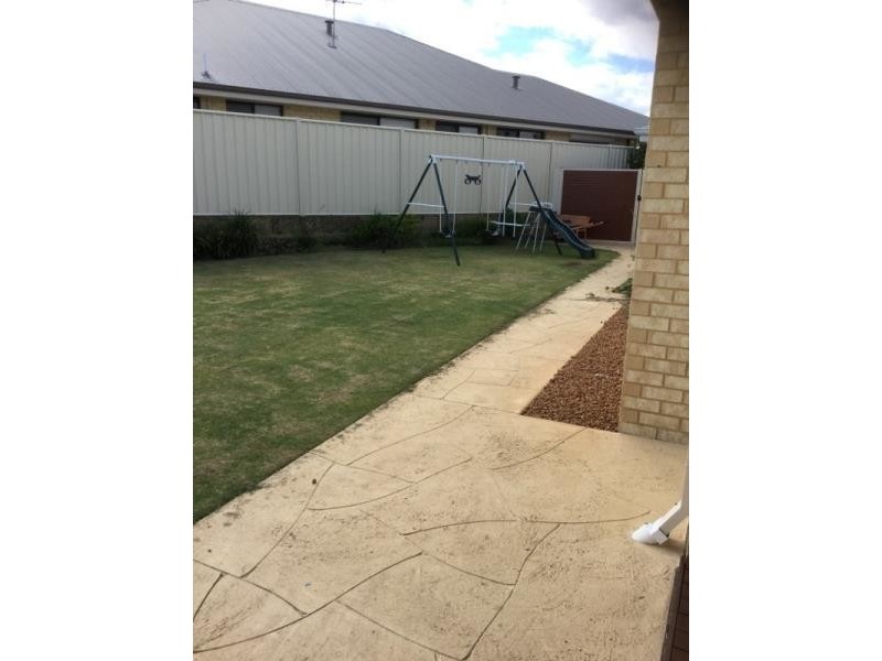 7 Skye Place, Banksia Grove WA 6031