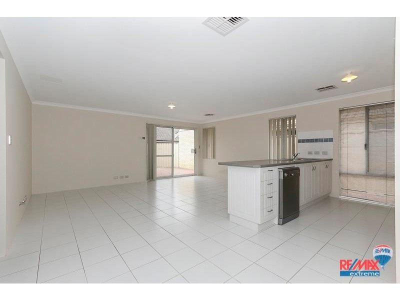 1 & 5 /76 Harden Park Trail, Carramar WA 6031