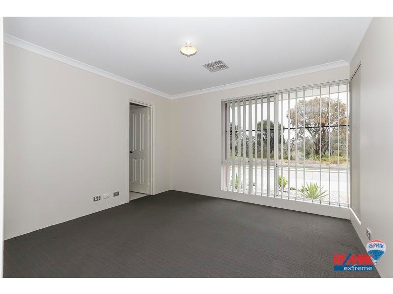 1 & 5 /76 Harden Park Trail, Carramar WA 6031