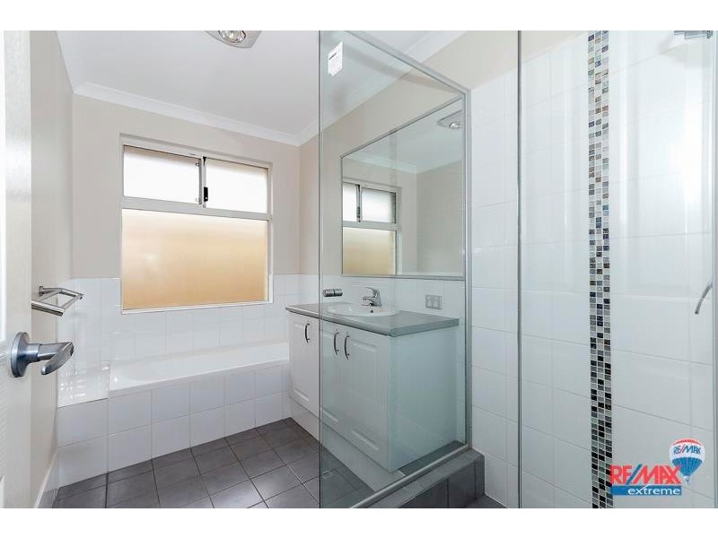 1 & 5 /76 Harden Park Trail, Carramar WA 6031