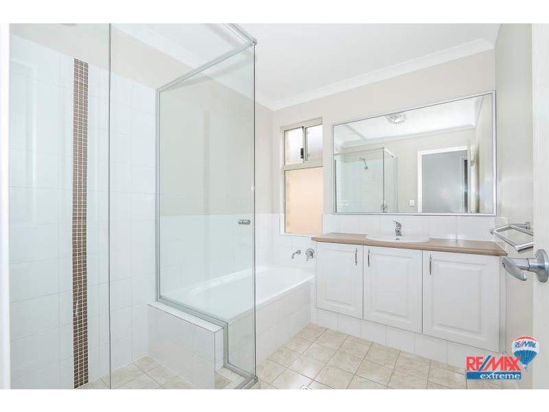 1 & 5 /76 Harden Park Trail, Carramar WA 6031