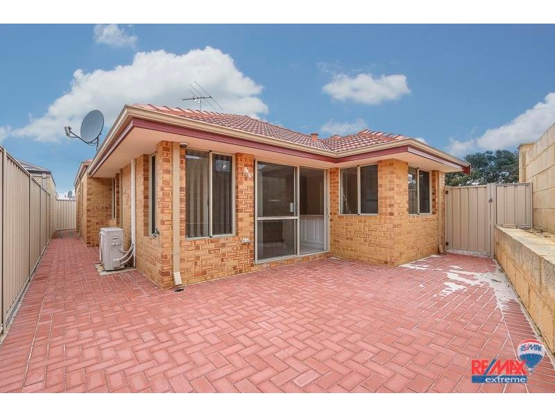 1 & 5 /76 Harden Park Trail, Carramar WA 6031