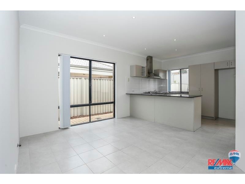 17 Merlot Way, Pearsall WA 6065