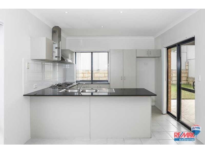 17 Merlot Way, Pearsall WA 6065