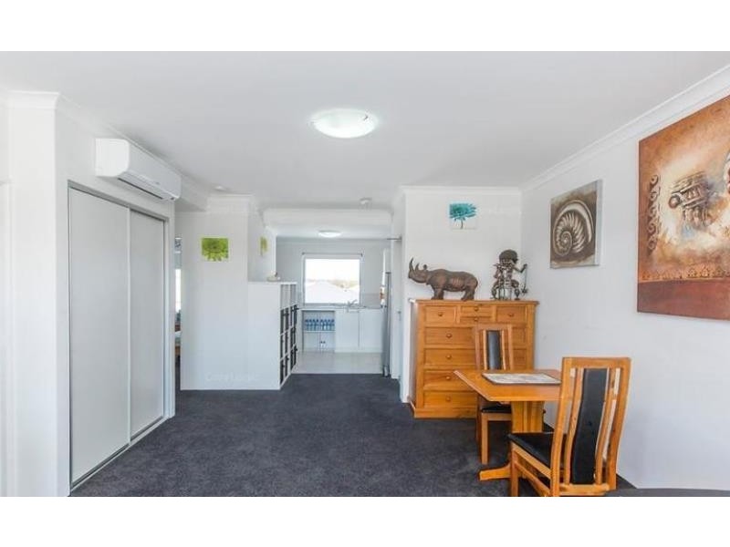 17/2 Royston Link, Butler WA 6036