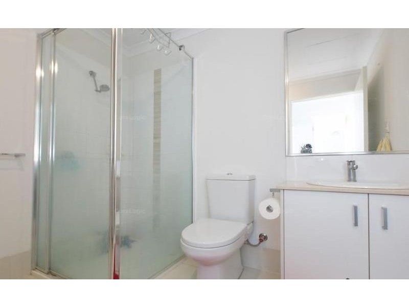 17/2 Royston Link, Butler WA 6036