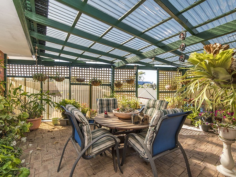 4 Campbell Drive, Hillarys WA 6025