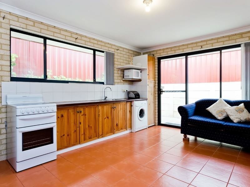 8 Parham Road, Quinns Rocks WA 6030