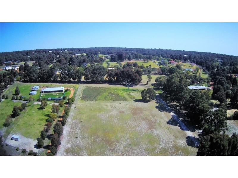 9 Charolais Trail, Lower Chittering WA 6084