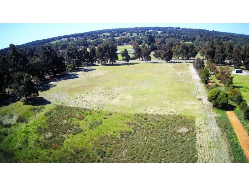 9 Charolais Trail, Lower Chittering WA 6084