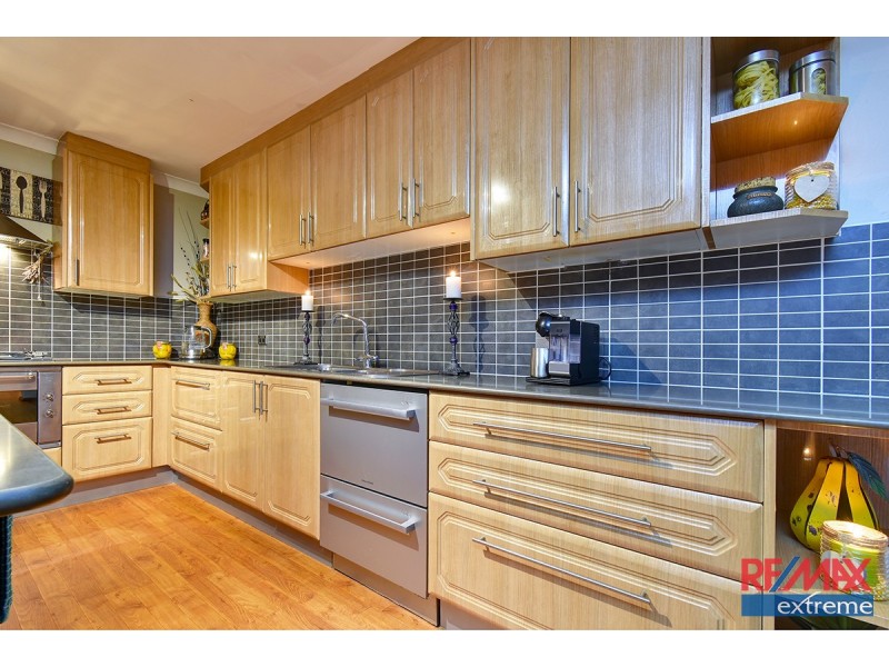 8 De Grey Court, Heathridge WA 6027