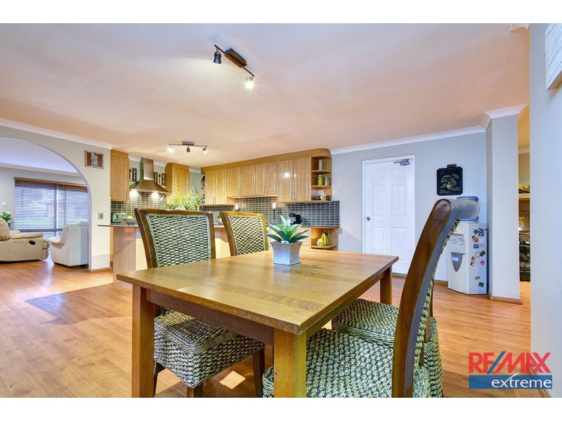 8 De Grey Court, Heathridge WA 6027