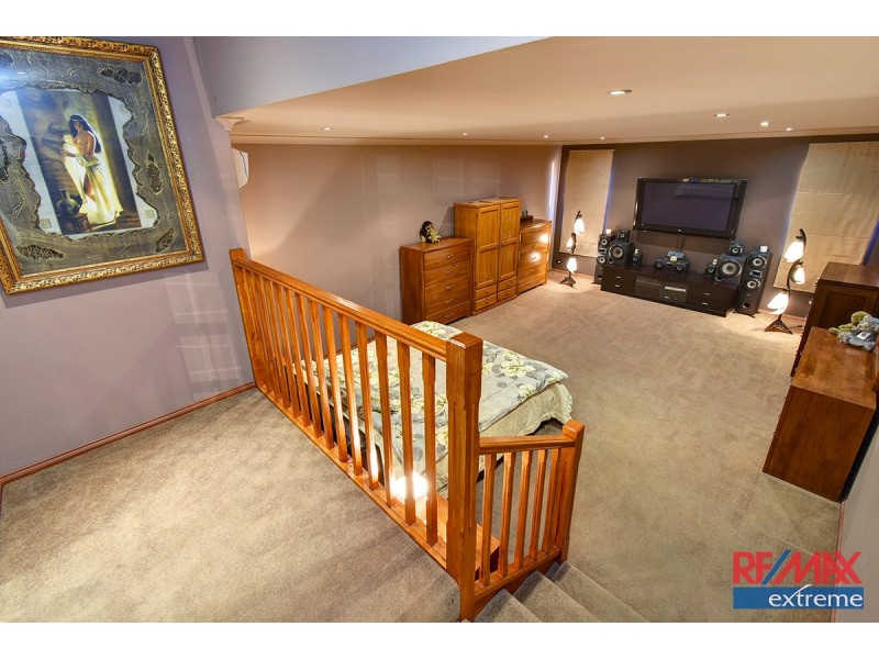 8 De Grey Court, Heathridge WA 6027