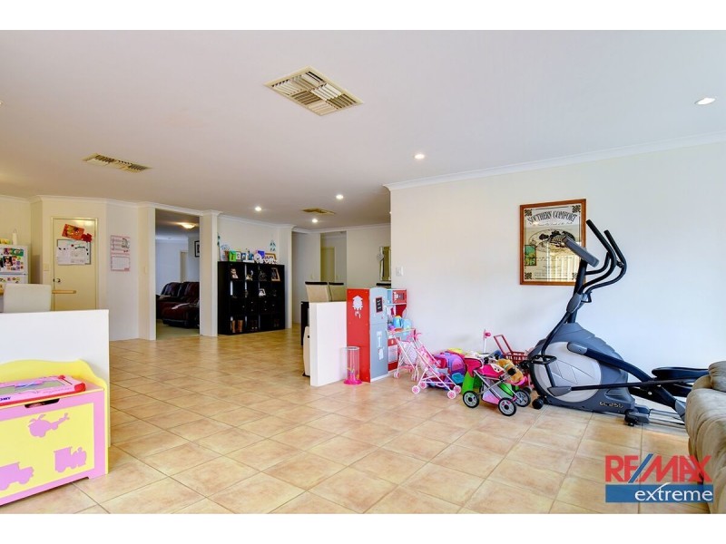 51 Selkirk Drive, Kinross WA 6028