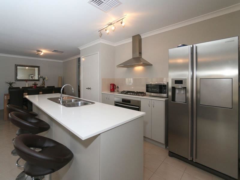 5 Halesworth Parade, Butler WA 6036