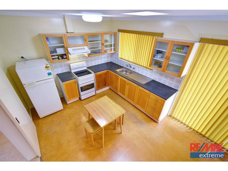 6 Clevedon Place, Kallaroo WA 6025