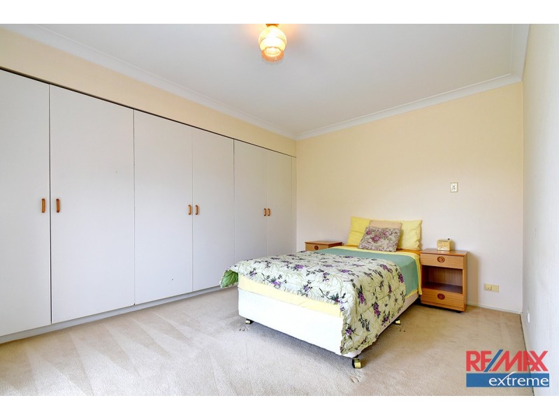 6 Clevedon Place, Kallaroo WA 6025