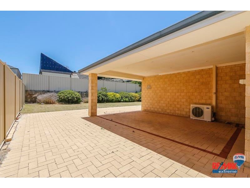 5 Lynnburn Pass, Carramar WA 6031