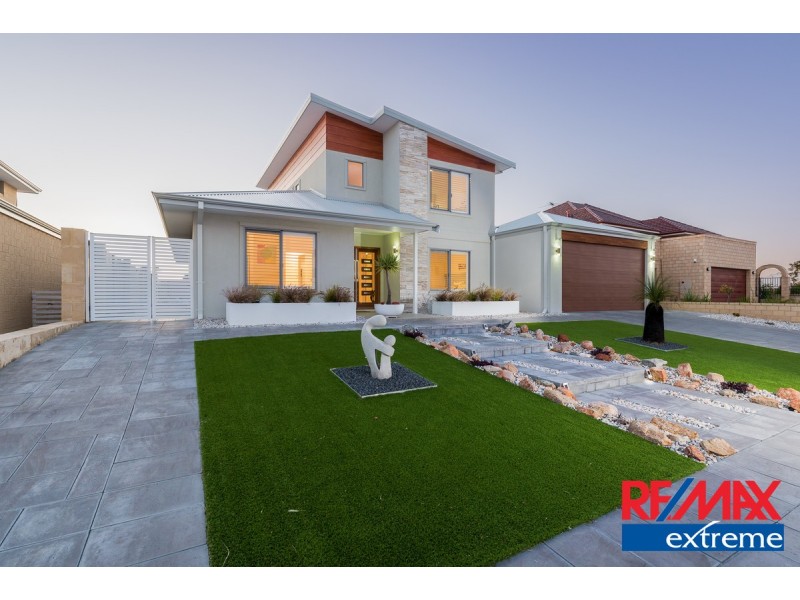 15 Moonraker Road, Jindalee WA 6036