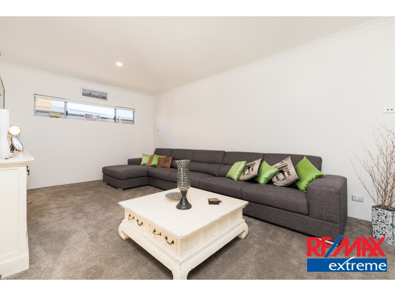 15 Moonraker Road, Jindalee WA 6036