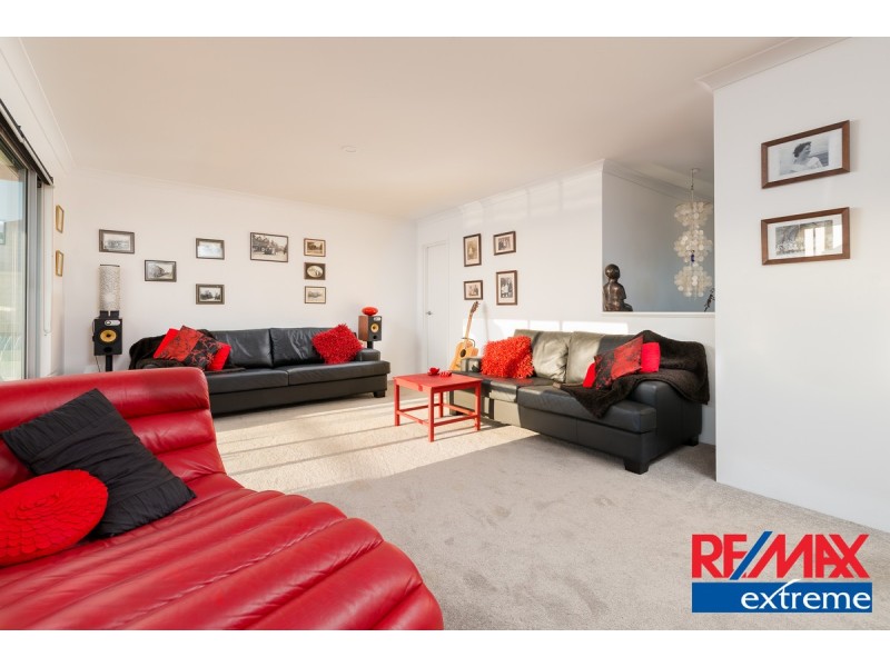 15 Moonraker Road, Jindalee WA 6036