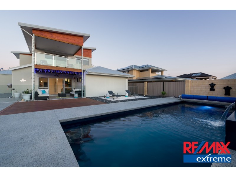 15 Moonraker Road, Jindalee WA 6036
