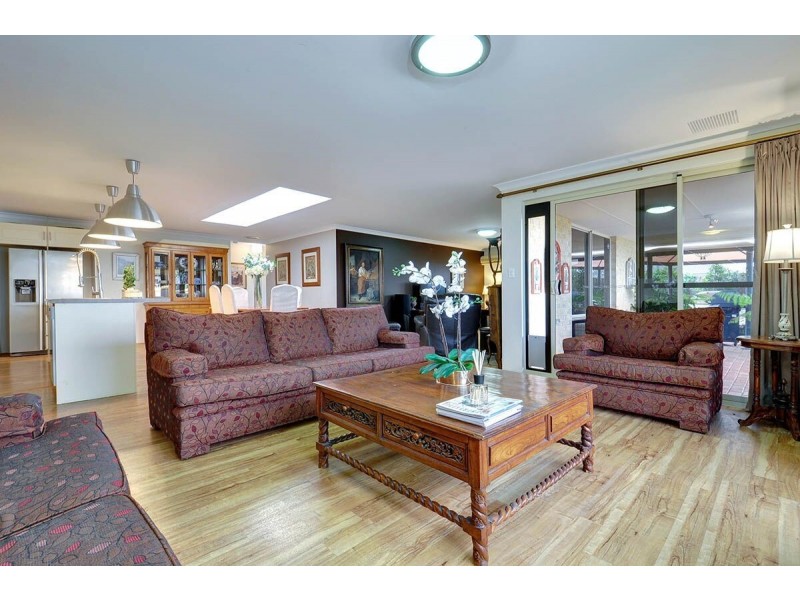 7 Helsinki Terrace, Wanneroo WA 6065