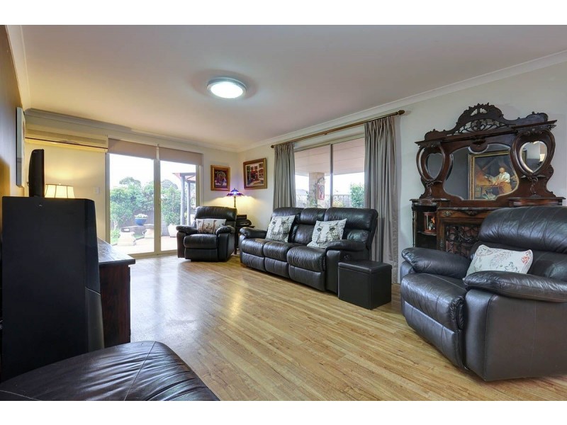 7 Helsinki Terrace, Wanneroo WA 6065