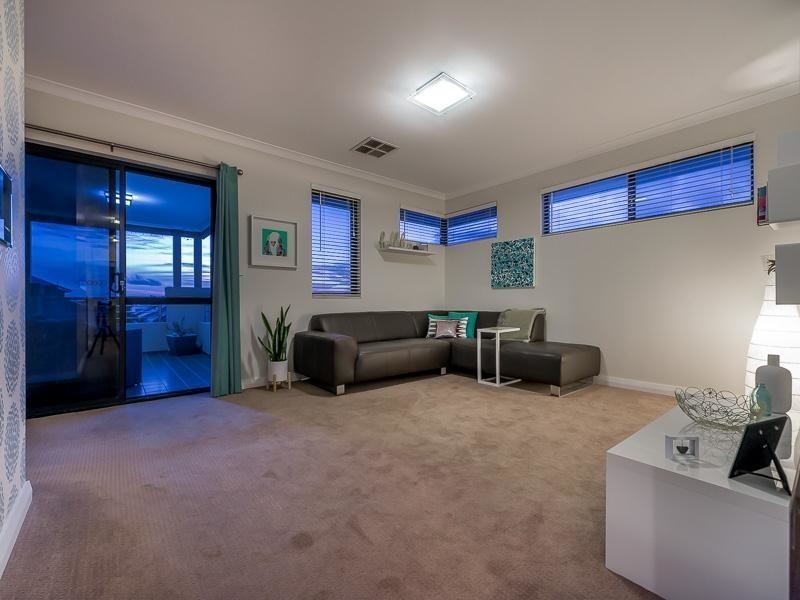 11 Piermont Avenue, Burns Beach WA 6028