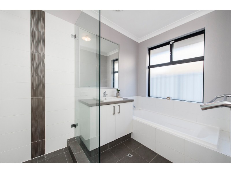 37 Goundrey Drive, Pearsall WA 6065